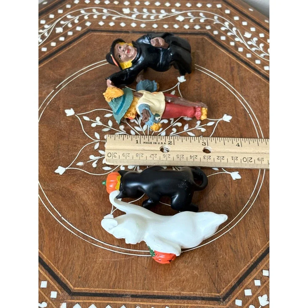 Vintage Halloween Lamp Topper Figurines Black Cat, Scarecrow, Ghost, Witch JSNY